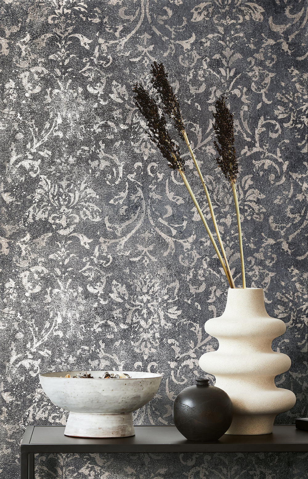 City Glow - Ornate Florals damask wallpaper Marburg    